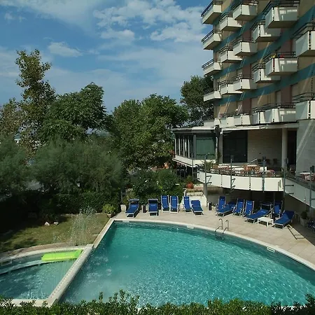 Hotel Murex 3*