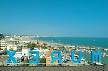 Hotel Murex 3*